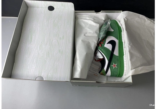 SB Nike 304292-302 Dunk Low Heineken 0110